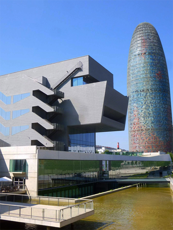 Barcelona_Disseny_Torre_Agbar